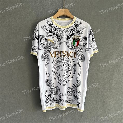 white Italy Versace kit